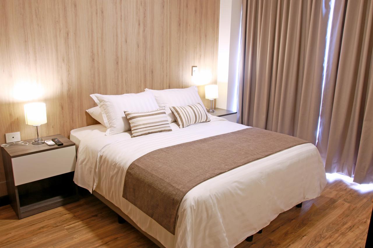 סנטה קרוז דה לה סיירה Urban Suites Apart Hotel מראה חיצוני תמונה