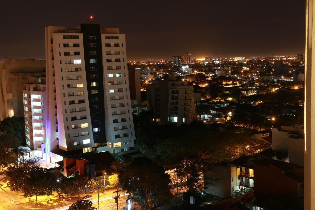 סנטה קרוז דה לה סיירה Urban Suites Apart Hotel מראה חיצוני תמונה