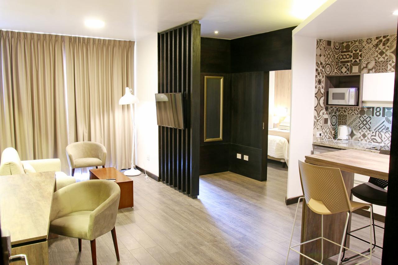סנטה קרוז דה לה סיירה Urban Suites Apart Hotel מראה חיצוני תמונה