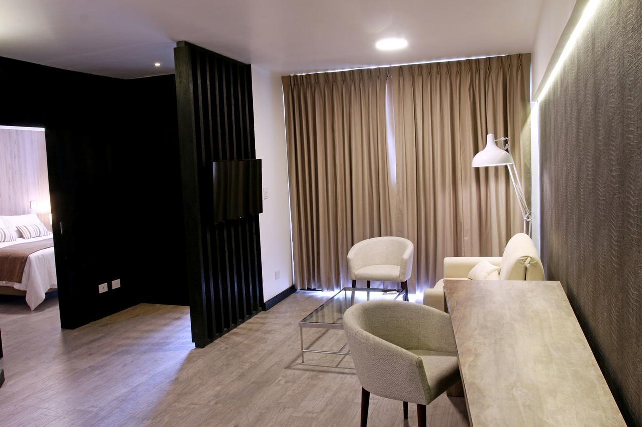סנטה קרוז דה לה סיירה Urban Suites Apart Hotel מראה חיצוני תמונה