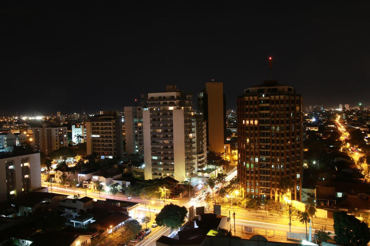 סנטה קרוז דה לה סיירה Urban Suites Apart Hotel מראה חיצוני תמונה