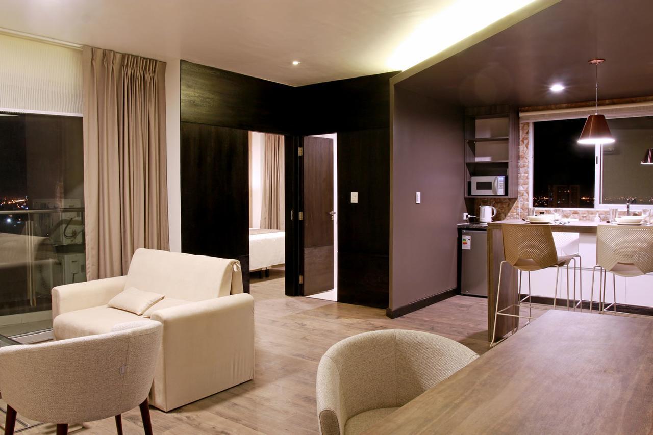 סנטה קרוז דה לה סיירה Urban Suites Apart Hotel מראה חיצוני תמונה