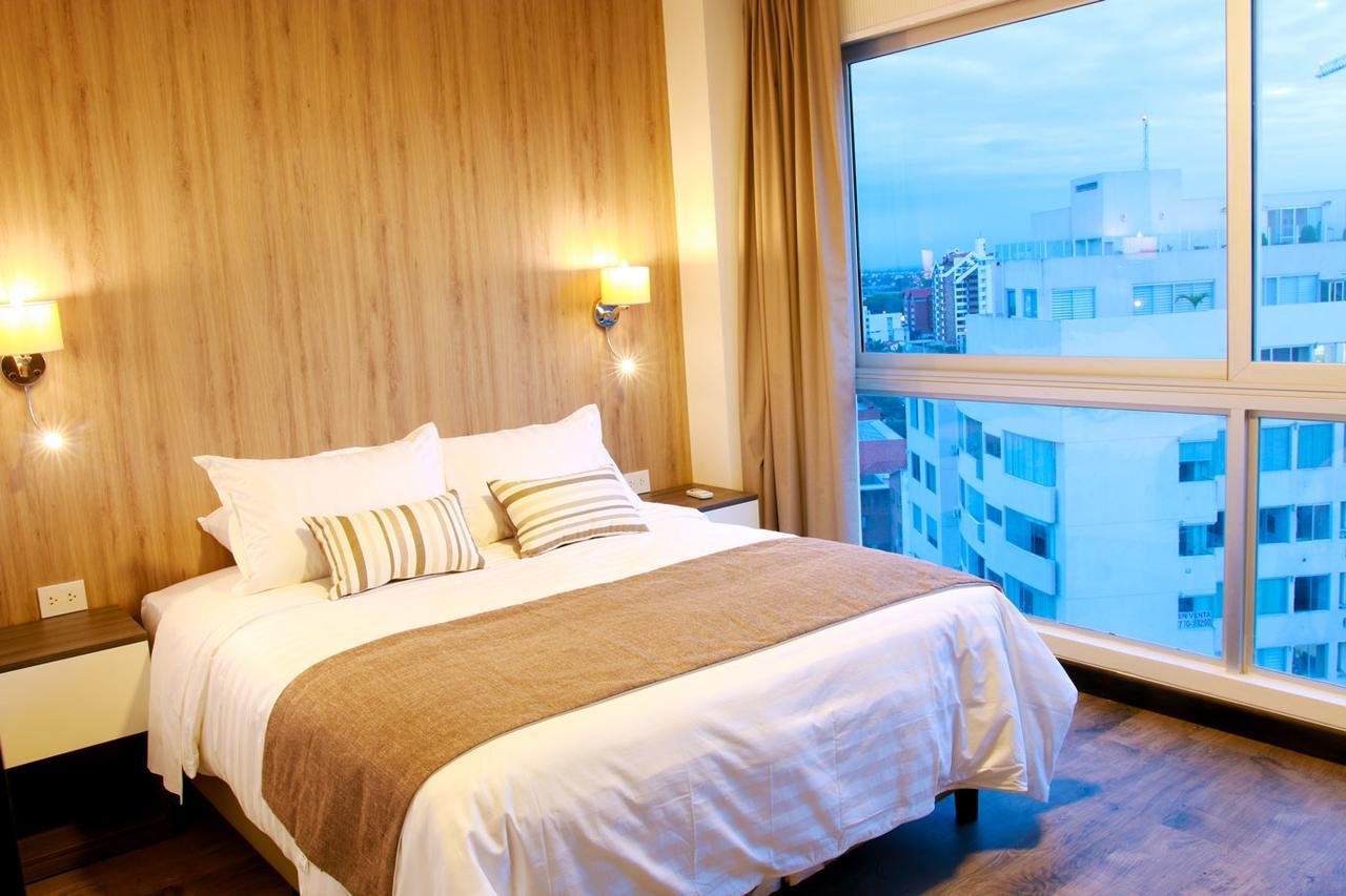 סנטה קרוז דה לה סיירה Urban Suites Apart Hotel מראה חיצוני תמונה