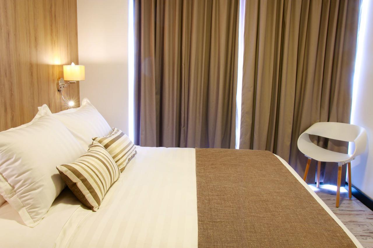 סנטה קרוז דה לה סיירה Urban Suites Apart Hotel מראה חיצוני תמונה